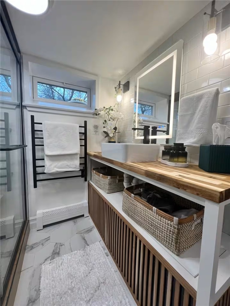 207 Main Avenue Warwick, RI 02886 - Photo 12 of 17