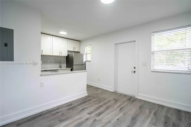 $1,650 | 1950 Northwest 2nd Court, Unit 10, Miami, FL 33136