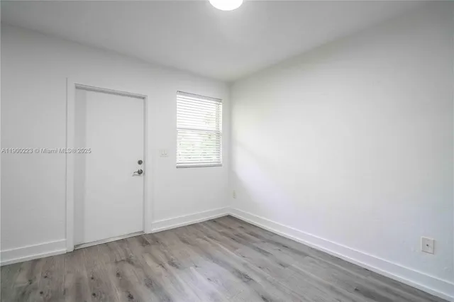 $1,650 | 1950 Northwest 2nd Court, Unit 10, Miami, FL 33136