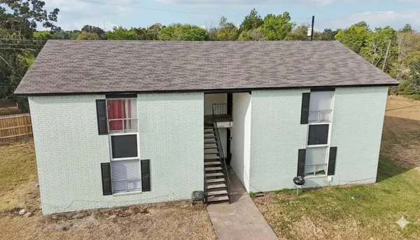 $304,900 | 2810 Cypress Bend Circle, Bryan, TX 77801