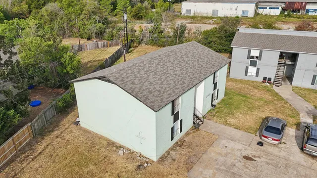 $304,900 | 2810 Cypress Bend Circle, Bryan, TX 77801