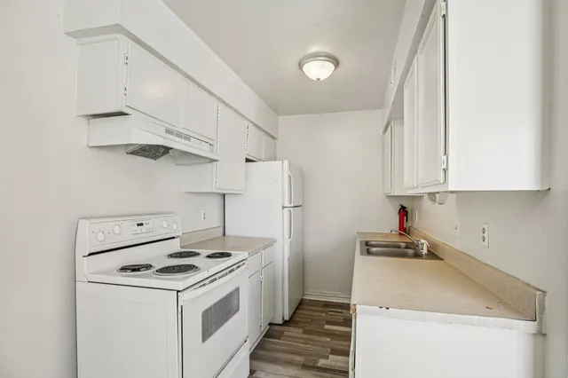 $304,900 | 2810 Cypress Bend Circle, Bryan, TX 77801