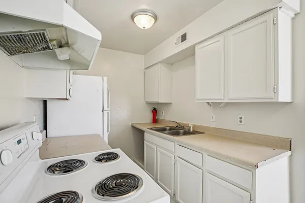 $304,900 | 2810 Cypress Bend Circle, Bryan, TX 77801