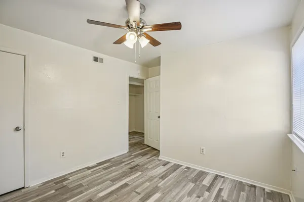 $304,900 | 2810 Cypress Bend Circle, Bryan, TX 77801