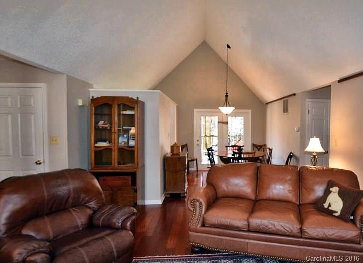 157 Huntington Road, Unit 52 Lake Lure, NC 28746 - Photo 5 of 24 Gallery Image 5