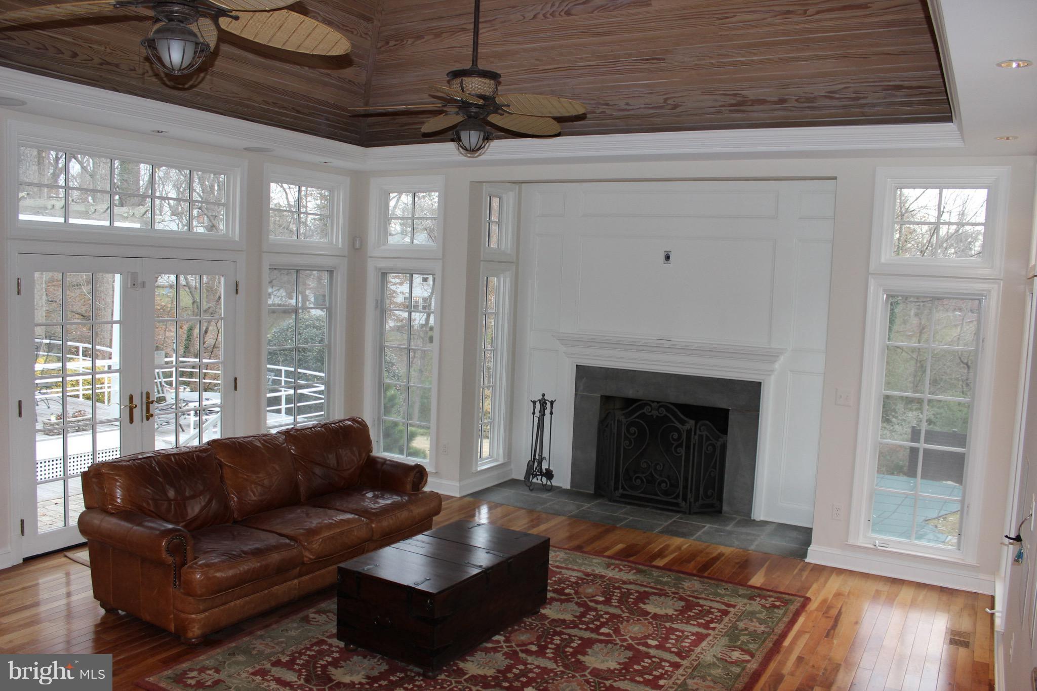 4 Sherwood Road Annapolis, MD 21401 - Photo 28 of 46 wood burning fire place in family room