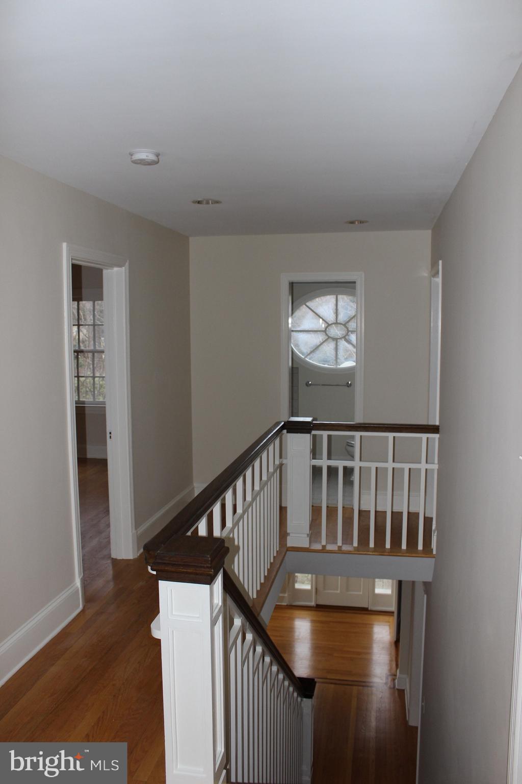 4 Sherwood Road Annapolis, MD 21401 - Photo 34 of 46 upstairs landing