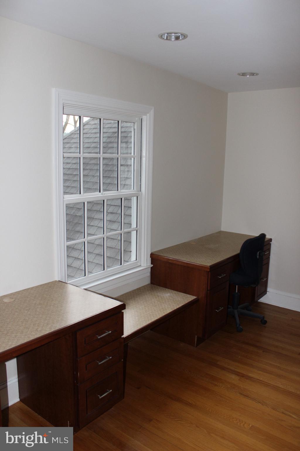 4 Sherwood Road Annapolis, MD 21401 - Photo 38 of 46 separate office area in master suite