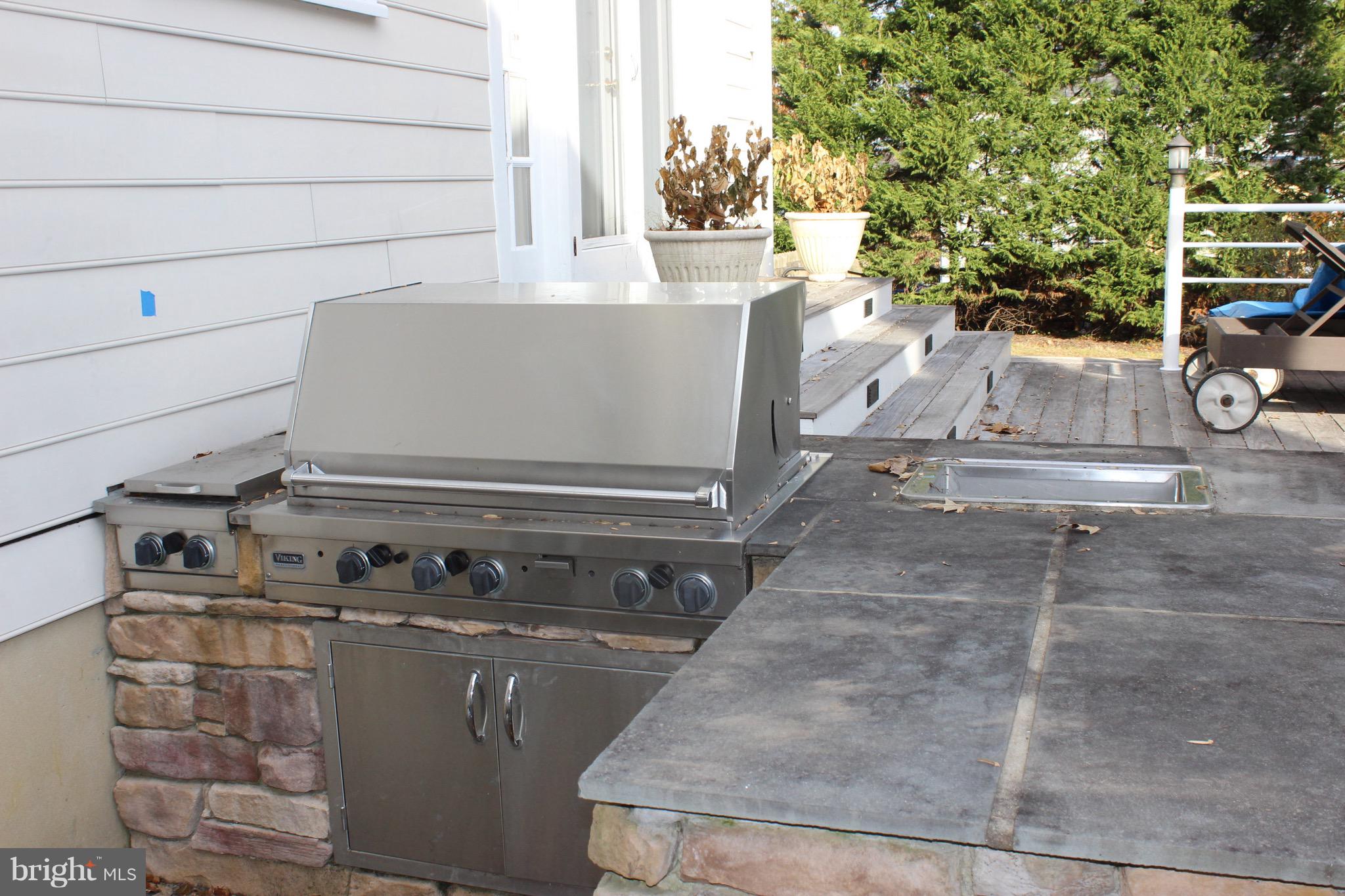 4 Sherwood Road Annapolis, MD 21401 - Photo 7 of 46 outdoor kitchen