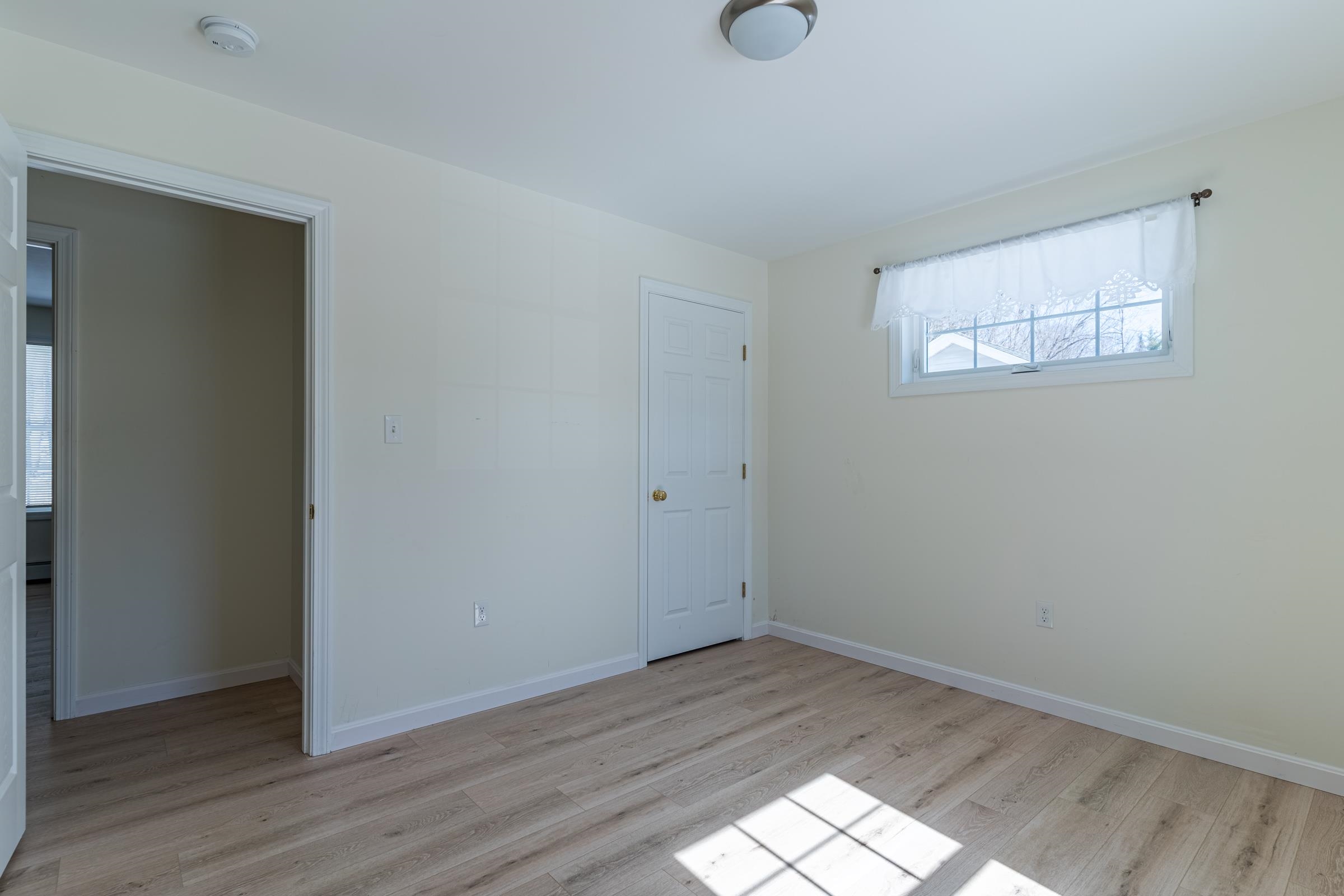 8 Yvonne Street Rochester, NH 03867 - Photo 6 of 28 Gallery Image 6