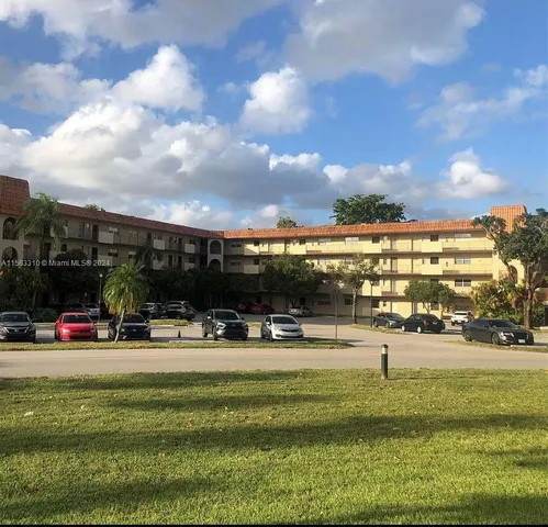 $159,000 | 6201 North Falls Cir Drive, Unit 304, Lauderhill, FL 33319