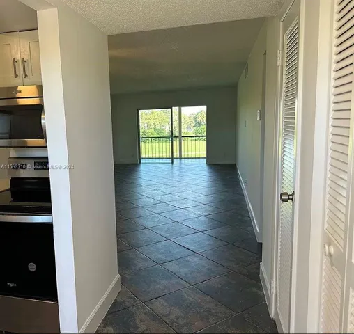 $159,000 | 6201 North Falls Cir Drive, Unit 304, Lauderhill, FL 33319