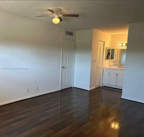 $159,000 | 6201 North Falls Cir Drive, Unit 304, Lauderhill, FL 33319