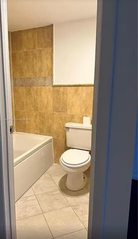 $159,000 | 6201 North Falls Cir Drive, Unit 304, Lauderhill, FL 33319