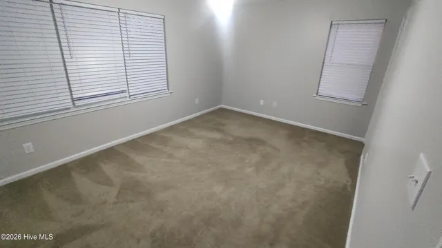 $1,350 | 90 Century Court, Swansboro, NC 28584