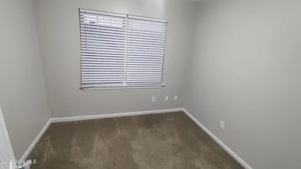 $1,350 | 90 Century Court, Swansboro, NC 28584