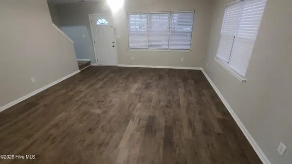 $1,350 | 90 Century Court, Swansboro, NC 28584