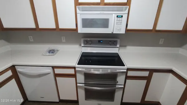 $1,350 | 90 Century Court, Swansboro, NC 28584