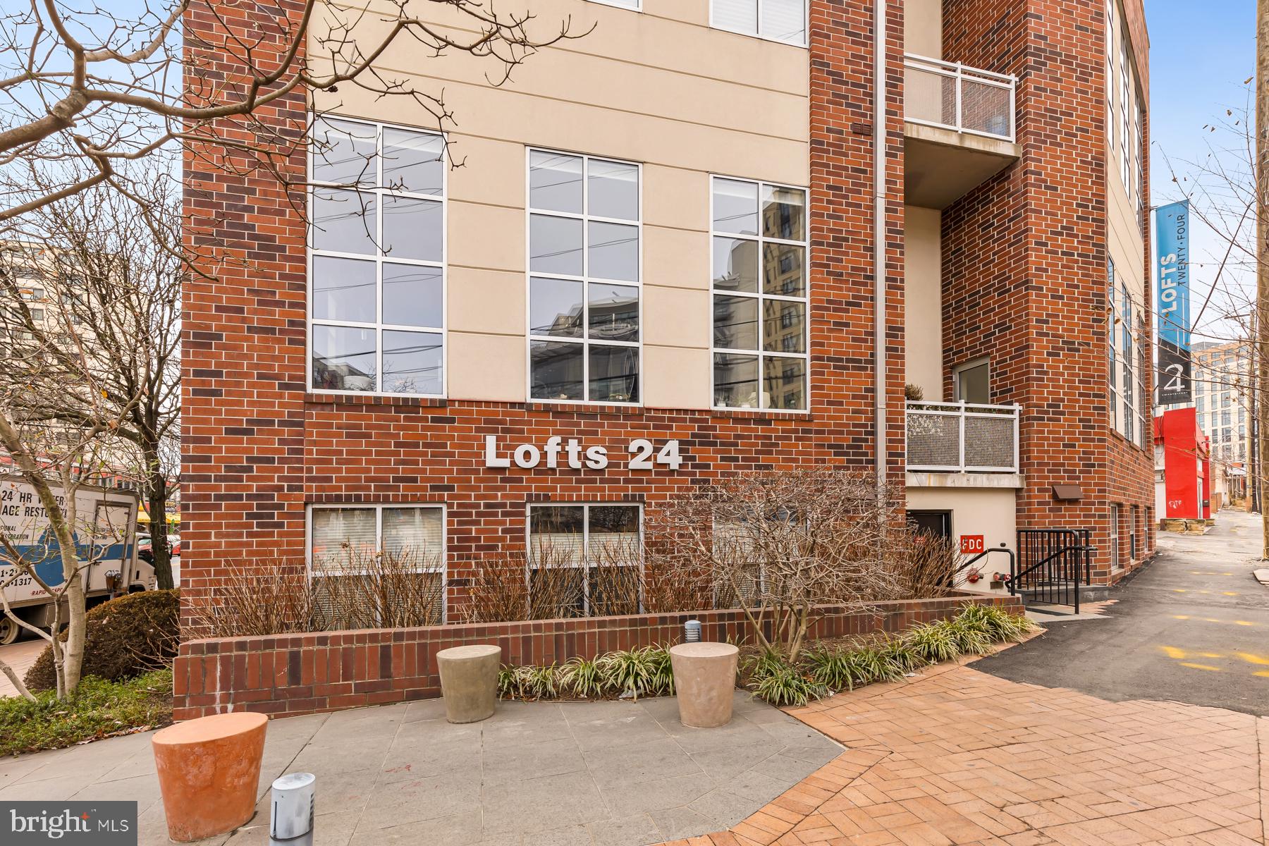 8322 Fenton Street, Unit A Silver Spring, MD 20910 - Photo 2 of 32