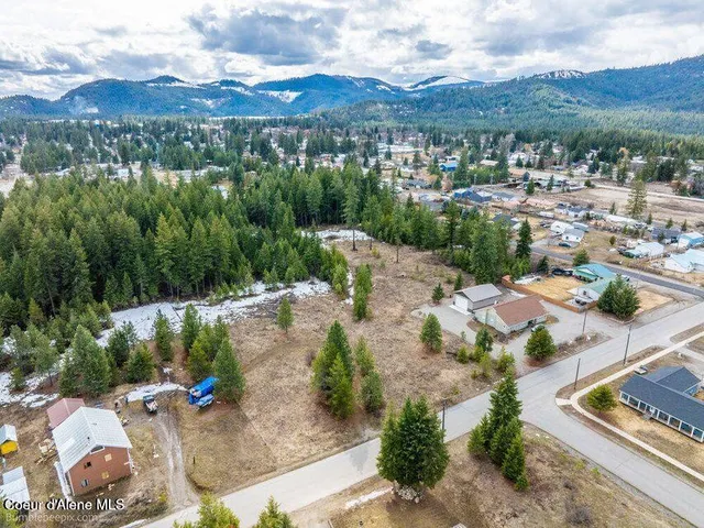 $109,000 | Nka Nka Van Buren & 8th Ave Street, Spirit Lake, ID 83869