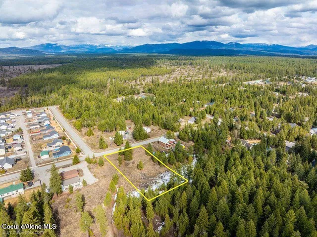 $109,000 | Nka Nka Van Buren & 8th Ave Street, Spirit Lake, ID 83869