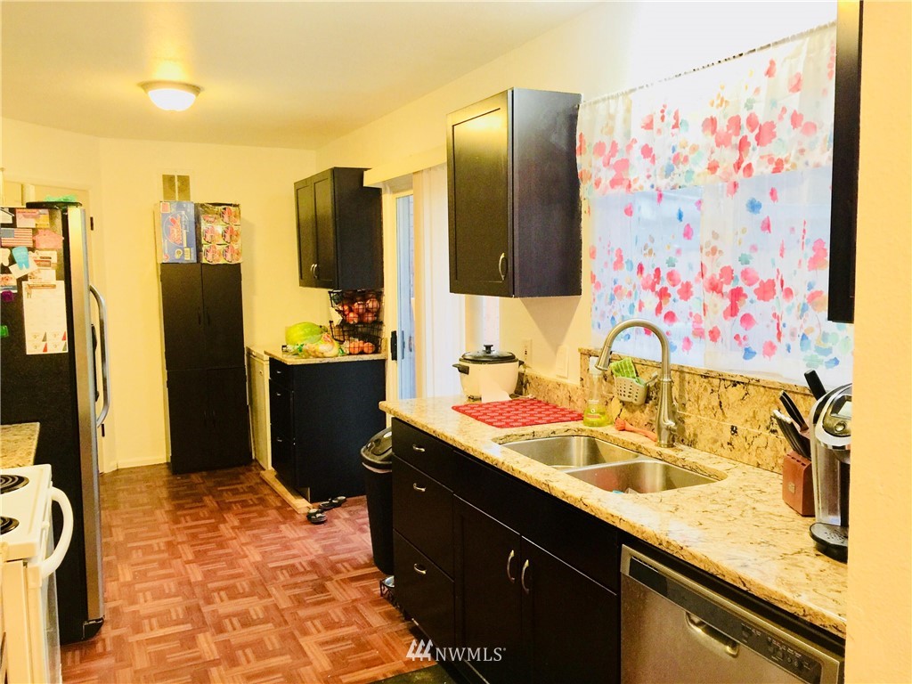 11926 Southeast 167th Street Renton, WA 98058 - Photo 11 of 25