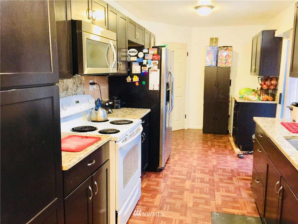 11926 Southeast 167th Street Renton, WA 98058 - Photo 10 of 25