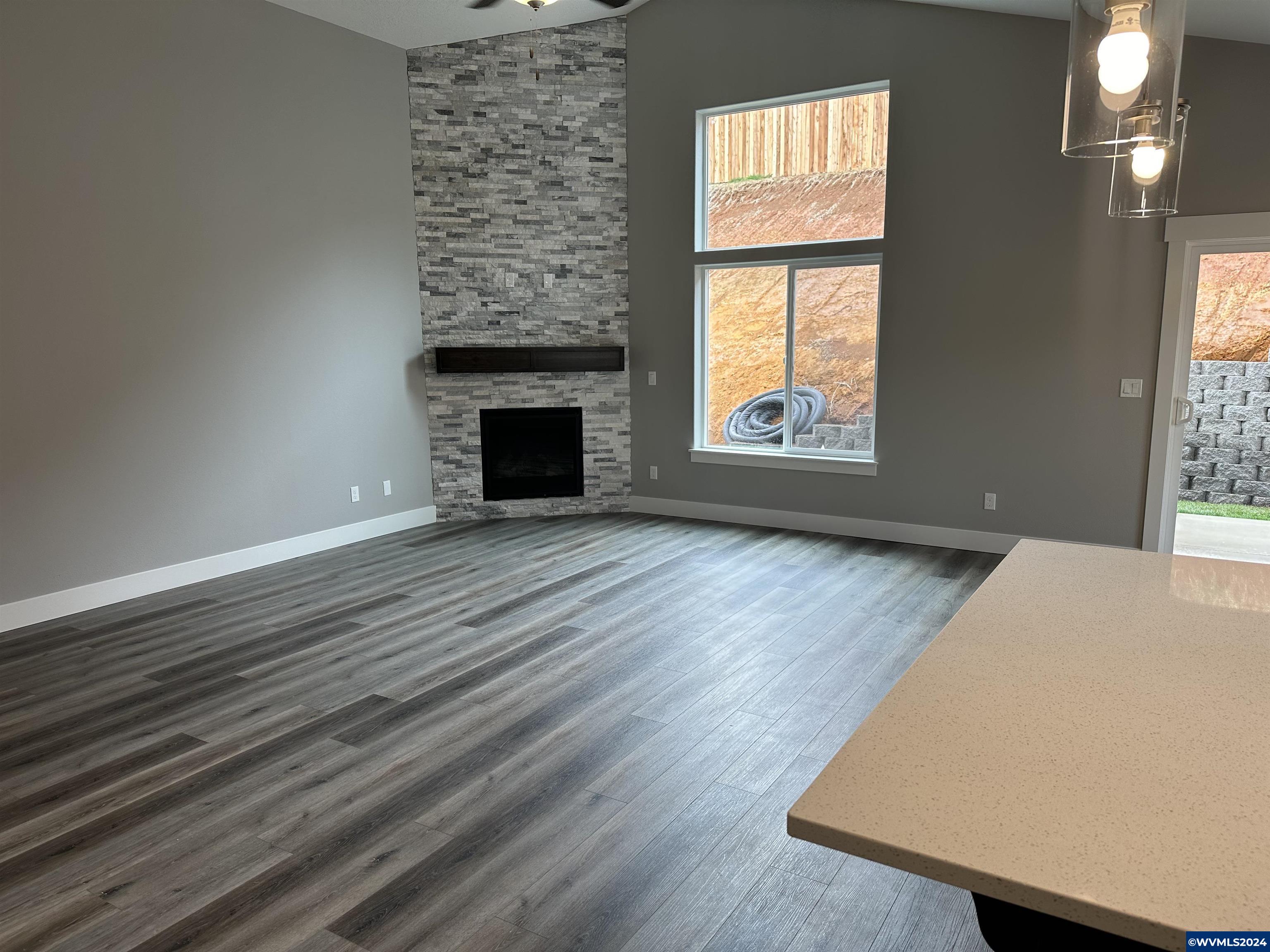 5627 Jeremy Vly Road Southeast Salem, OR 97306 - Photo 8 of 22 Gallery Image 8