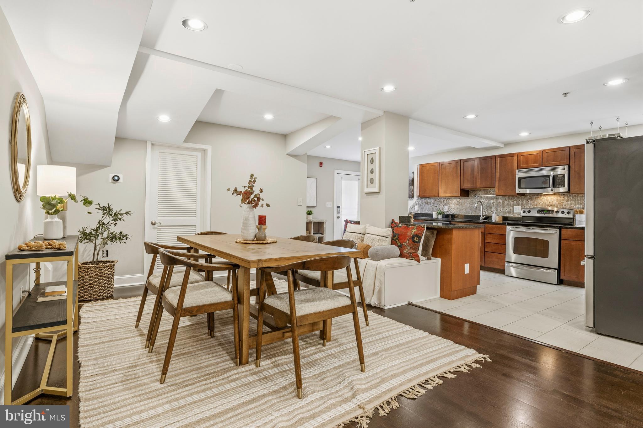 1321 Euclid Street Northwest, Unit T1 Washington, DC 20009 - Photo 9 of 24