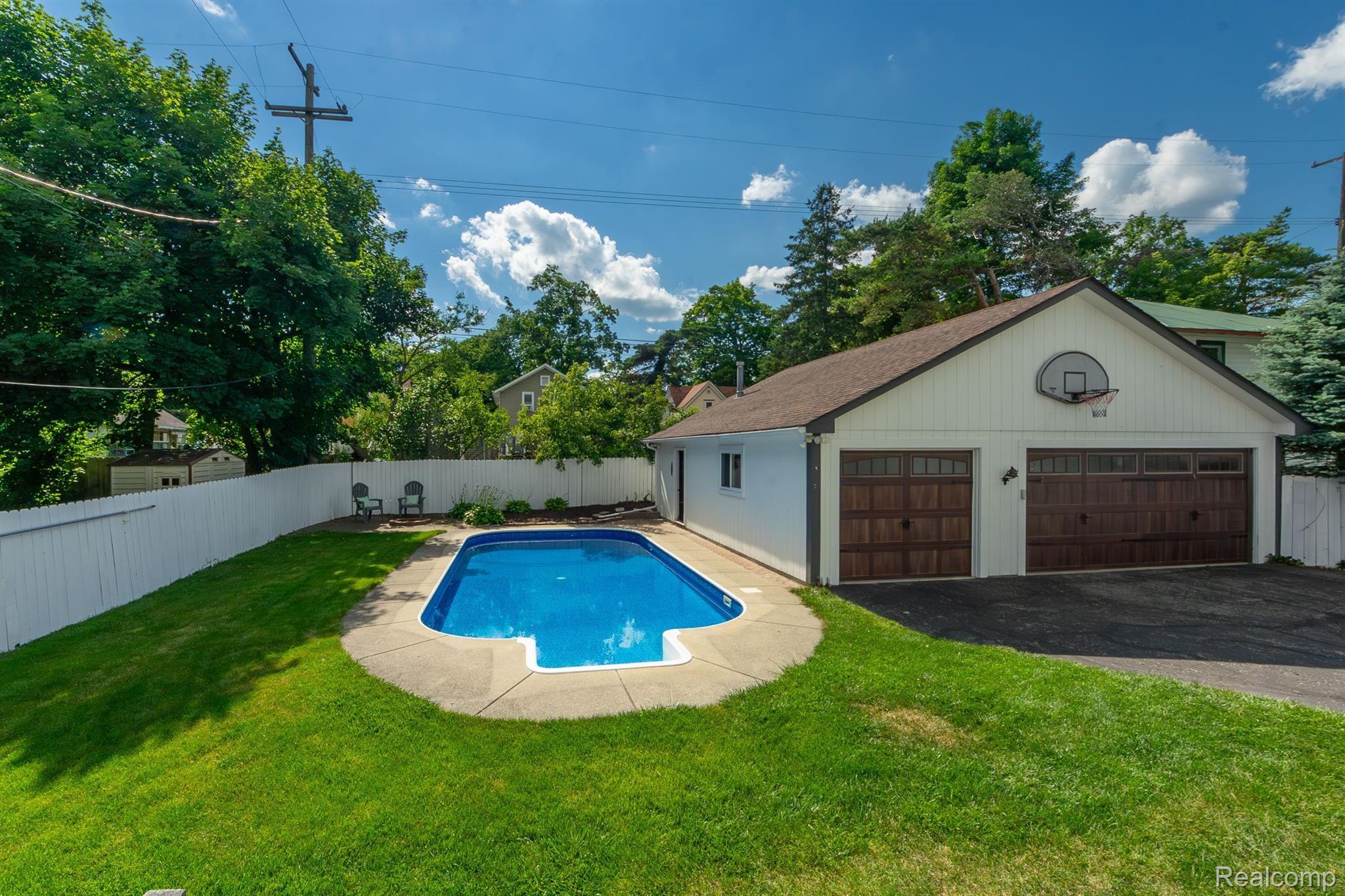 210 George Howell, MI 48843 - Photo 24 of 30 Gallery Image 24