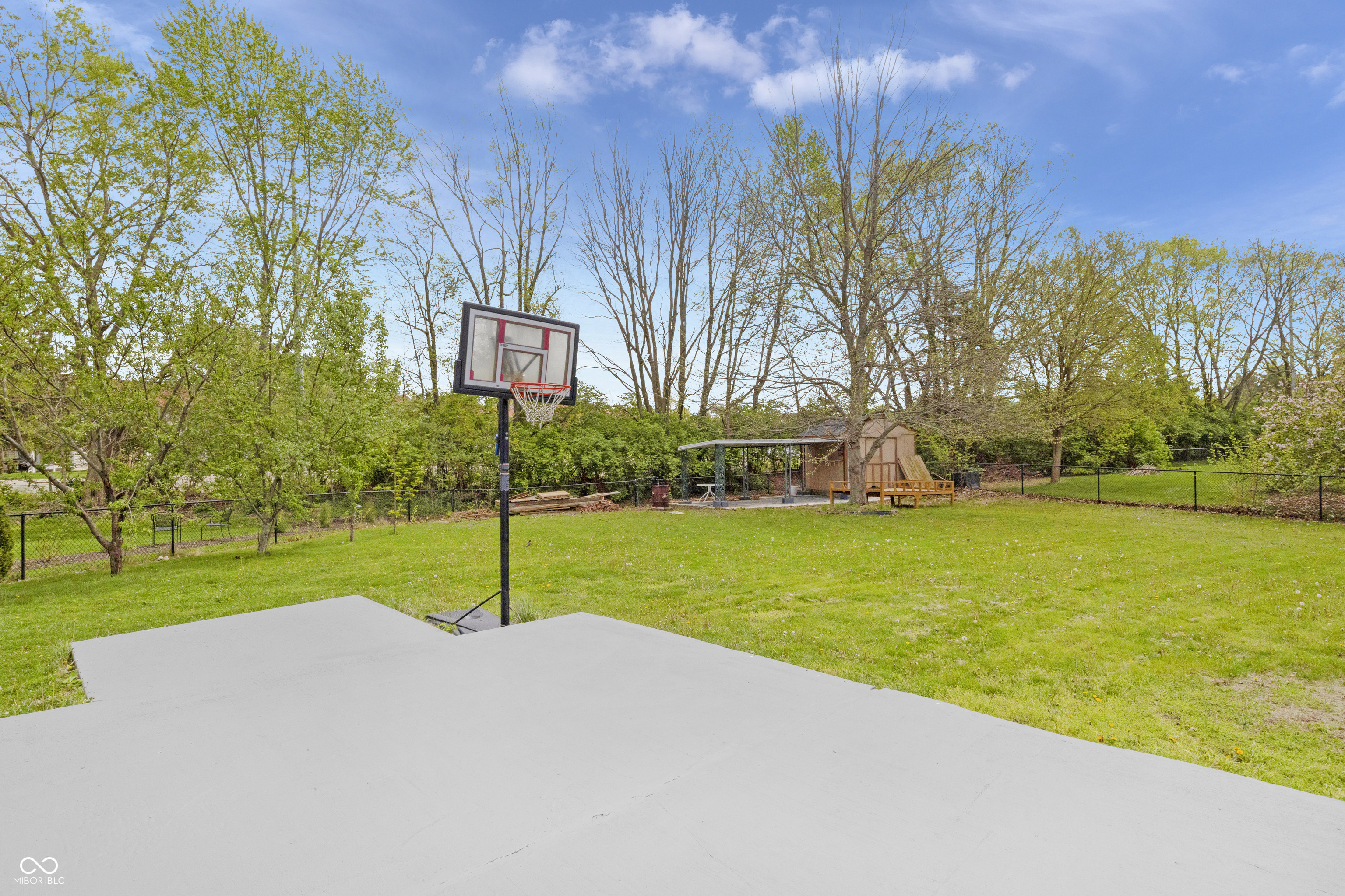 8939 Tito Court Fishers, IN 46038 - Photo 4 of 48