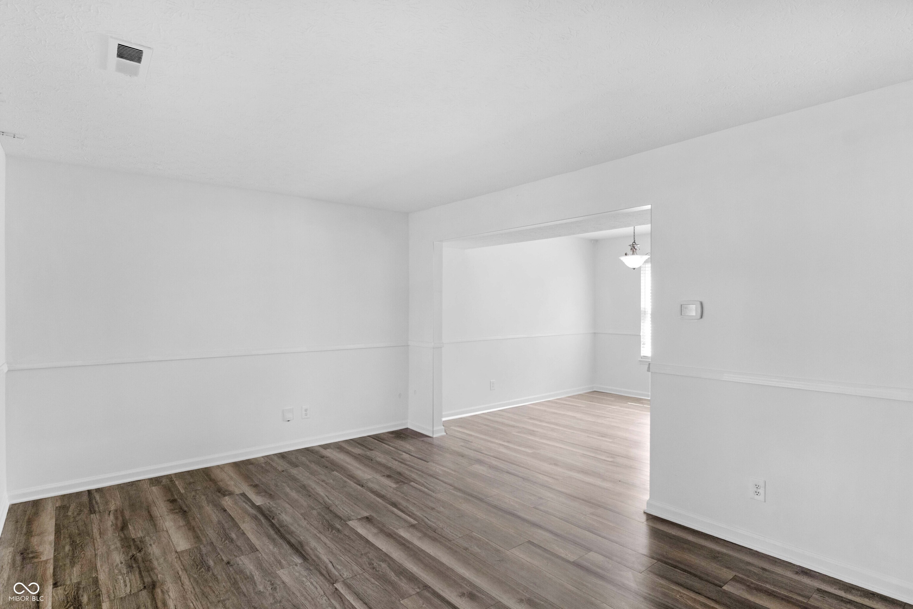 8939 Tito Court Fishers, IN 46038 - Photo 6 of 48