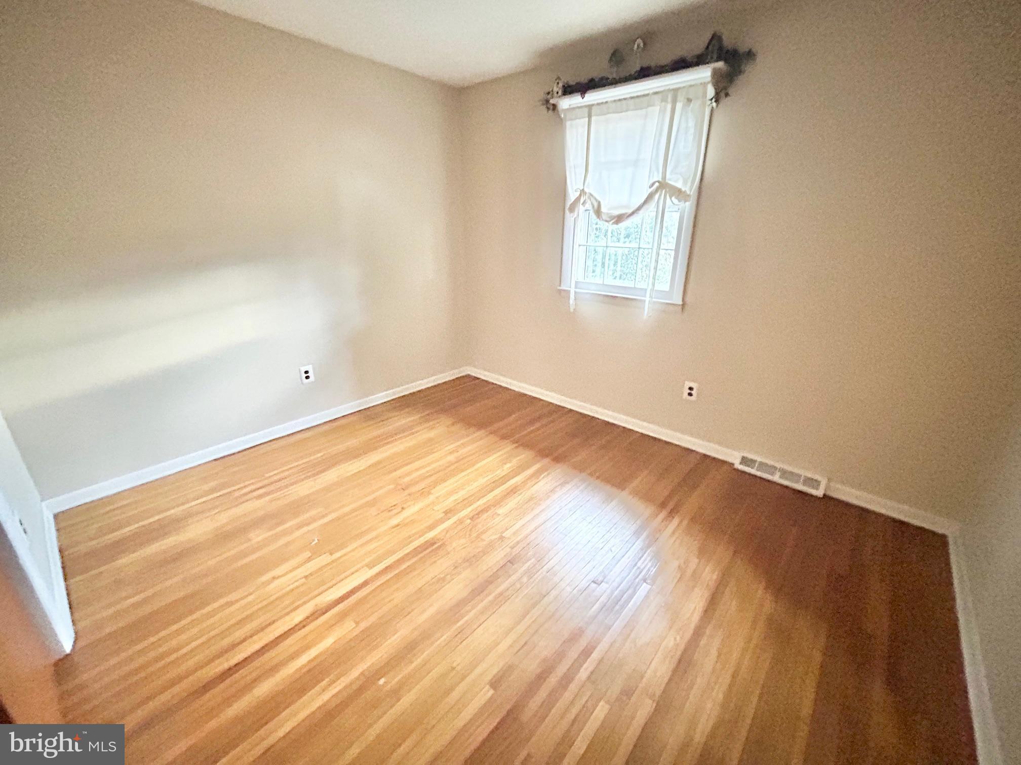 275 Mill Road Burlington, NJ 08016 - Photo 20 of 41 Bedroom