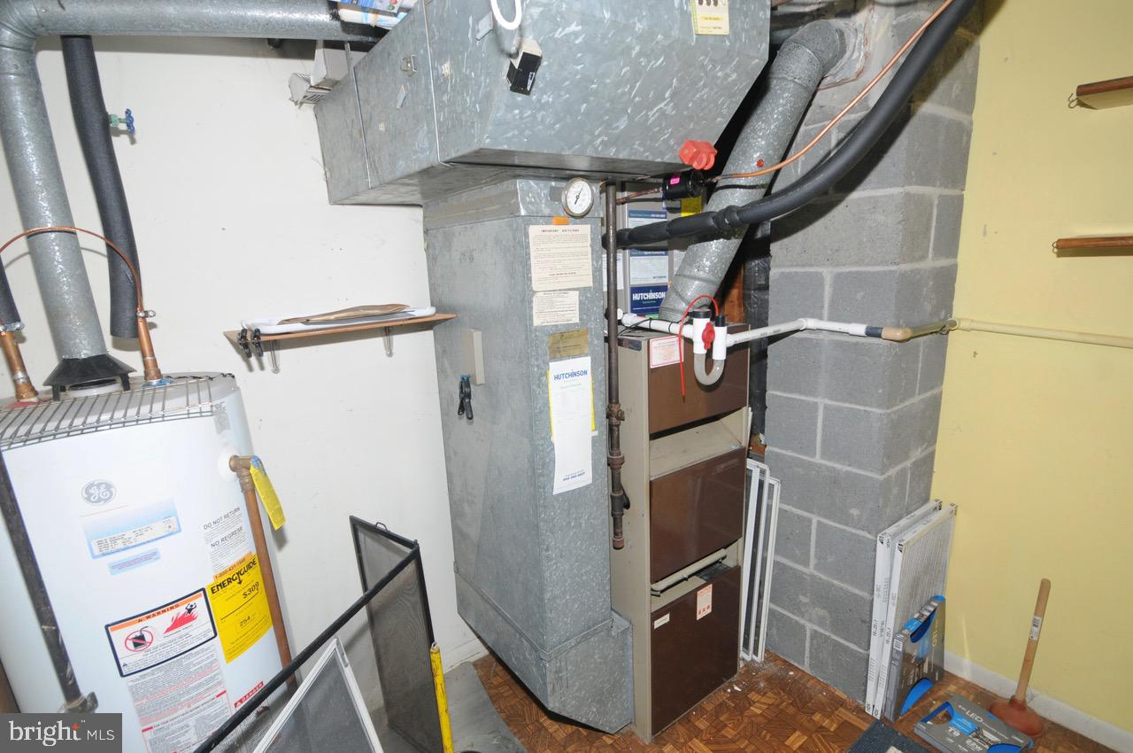 275 Mill Road Burlington, NJ 08016 - Photo 27 of 41 HVAC