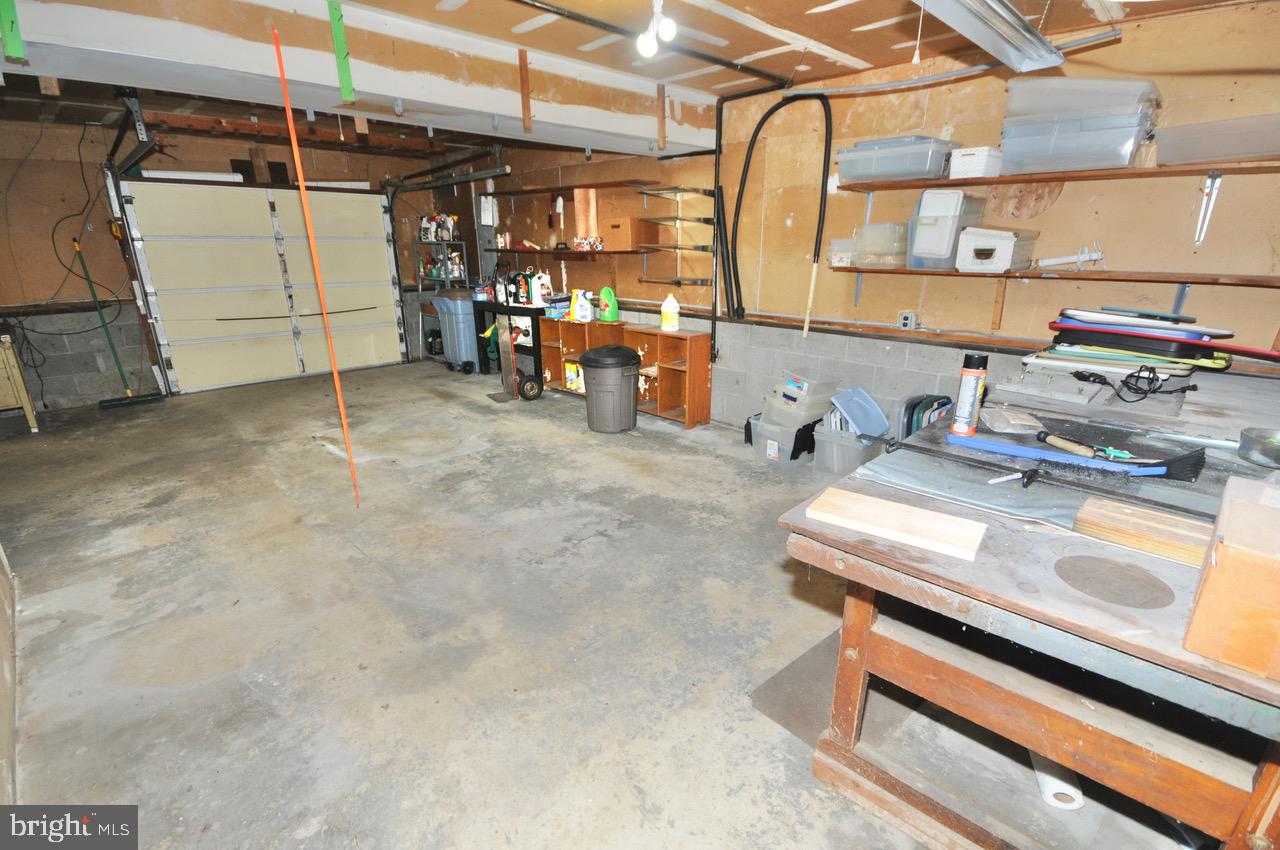 275 Mill Road Burlington, NJ 08016 - Photo 28 of 41 Attached Garage