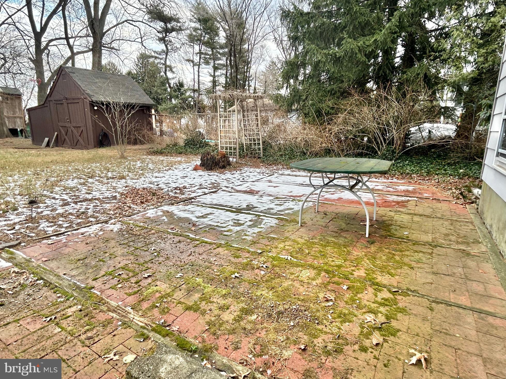275 Mill Road Burlington, NJ 08016 - Photo 34 of 41 Back Patio