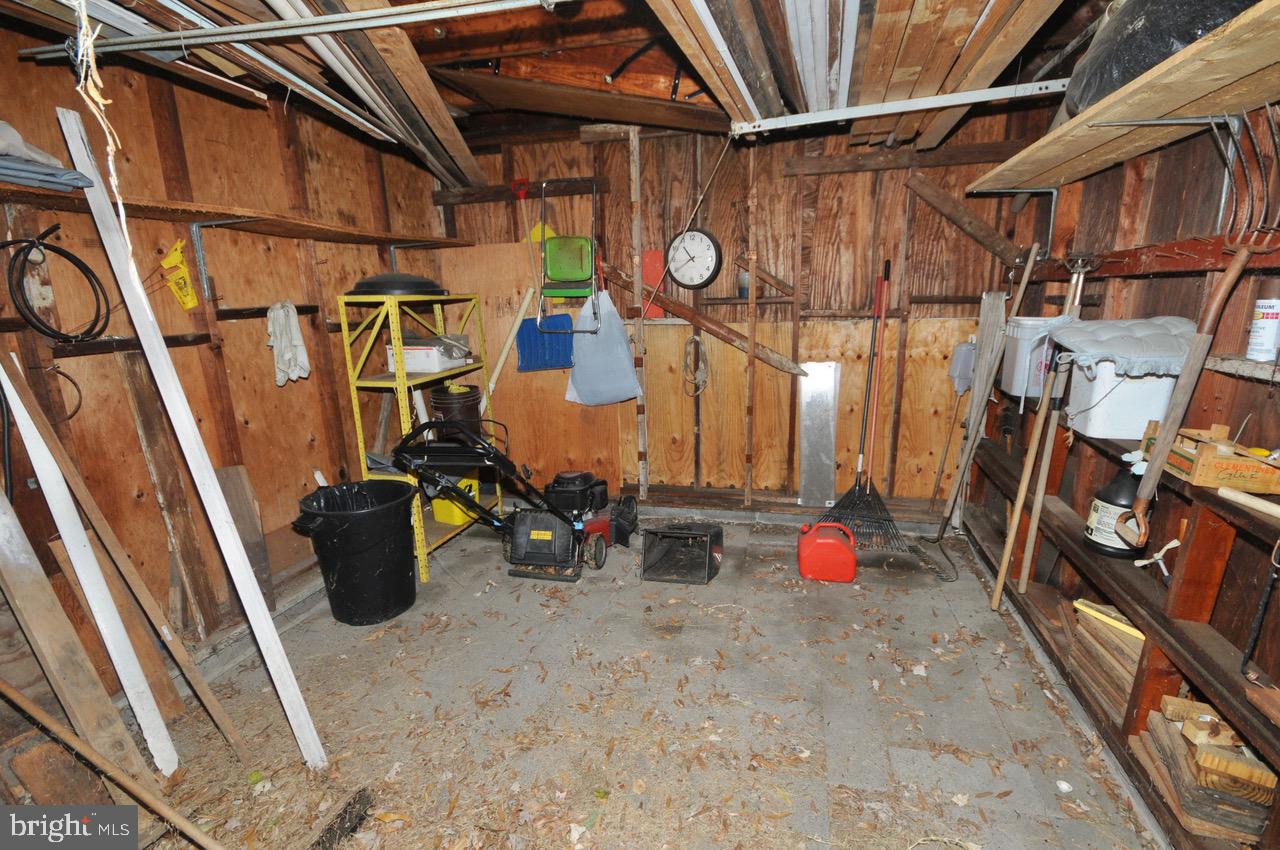 275 Mill Road Burlington, NJ 08016 - Photo 35 of 41 Interior Shed