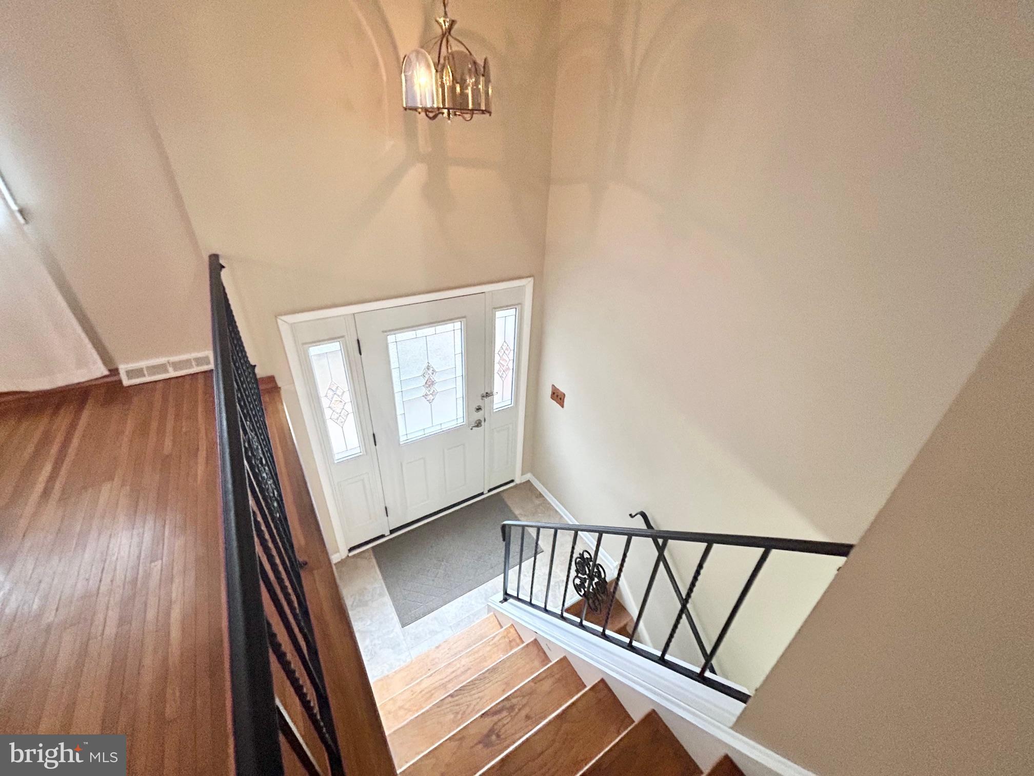 275 Mill Road Burlington, NJ 08016 - Photo 6 of 41 Entry Steps