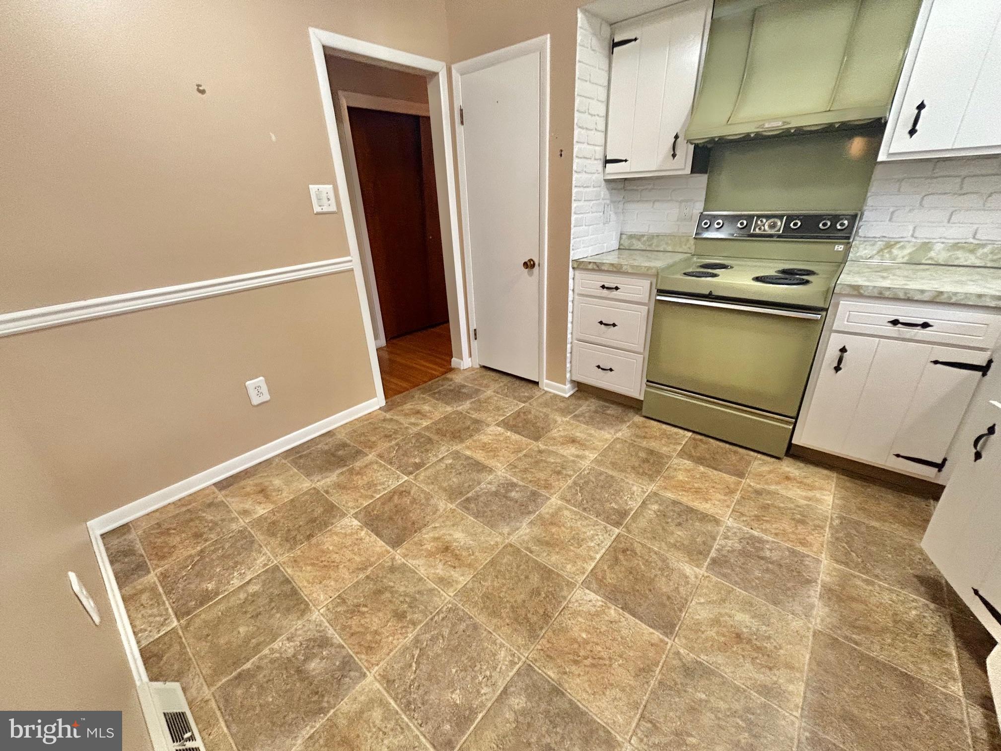275 Mill Road Burlington, NJ 08016 - Photo 10 of 41 Kitchen