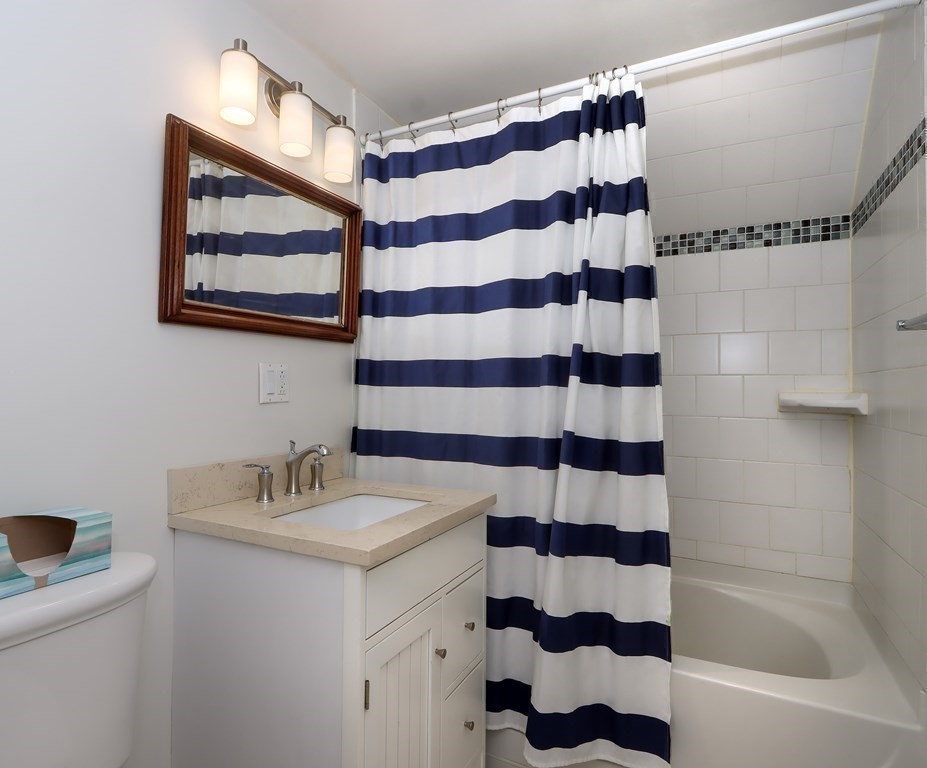 20 Robinwood Road Dedham, MA 02026 - Photo 22 of 28 Gallery Image 22