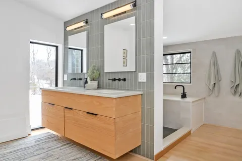 $1,319,000 | 81 Woodland Street, Natick, MA 01760