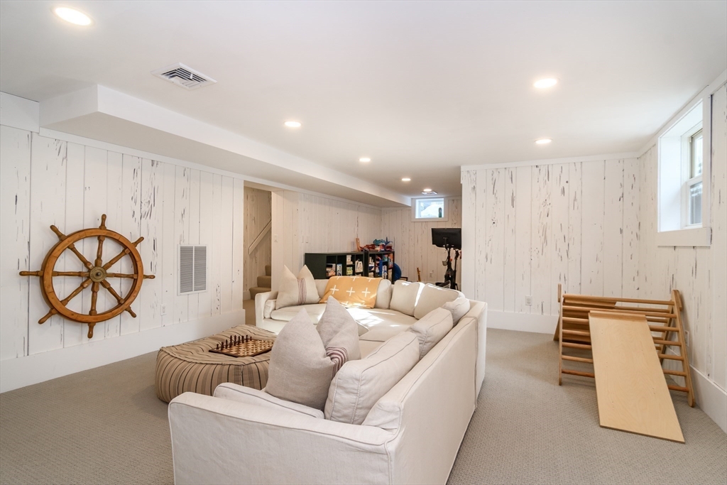 81 Woodland Street Natick, MA 01760 - Photo 28 of 40