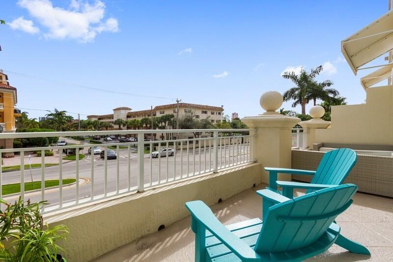 99 Southeast Mizner Boulevard, Unit 201 Boca Raton, FL 33432 - Photo 5 of 14 09_99SEMiznerBlvd201_325_Balcony_FlexMLS