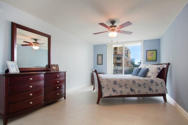 99 Southeast Mizner Boulevard, Unit 201 Boca Raton, FL 33432 - Photo 6 of 14 07_99SEMiznerBlvd201_153_2ndBedroom_Flex