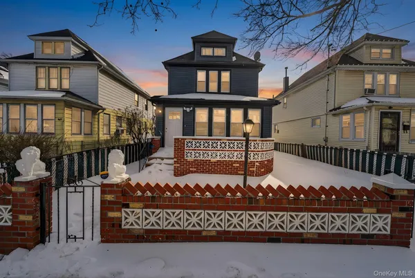 $879,000 | 191-44 113th Avenue | Hollis