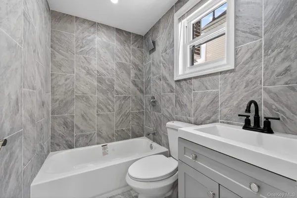 $879,000 | 191-44 113th Avenue | Hollis