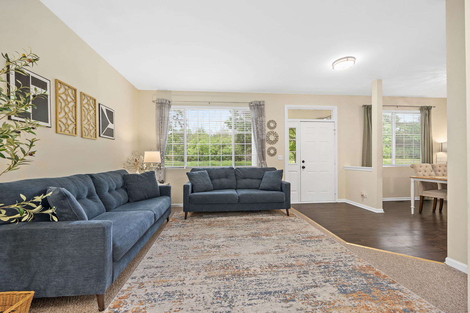 732 County Line Road Aurora, IL 60502 - Photo 8 of 34