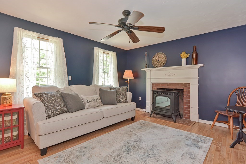 15 Prospect Street Upton, MA 01568 - Photo 5 of 40 Gallery Image 5