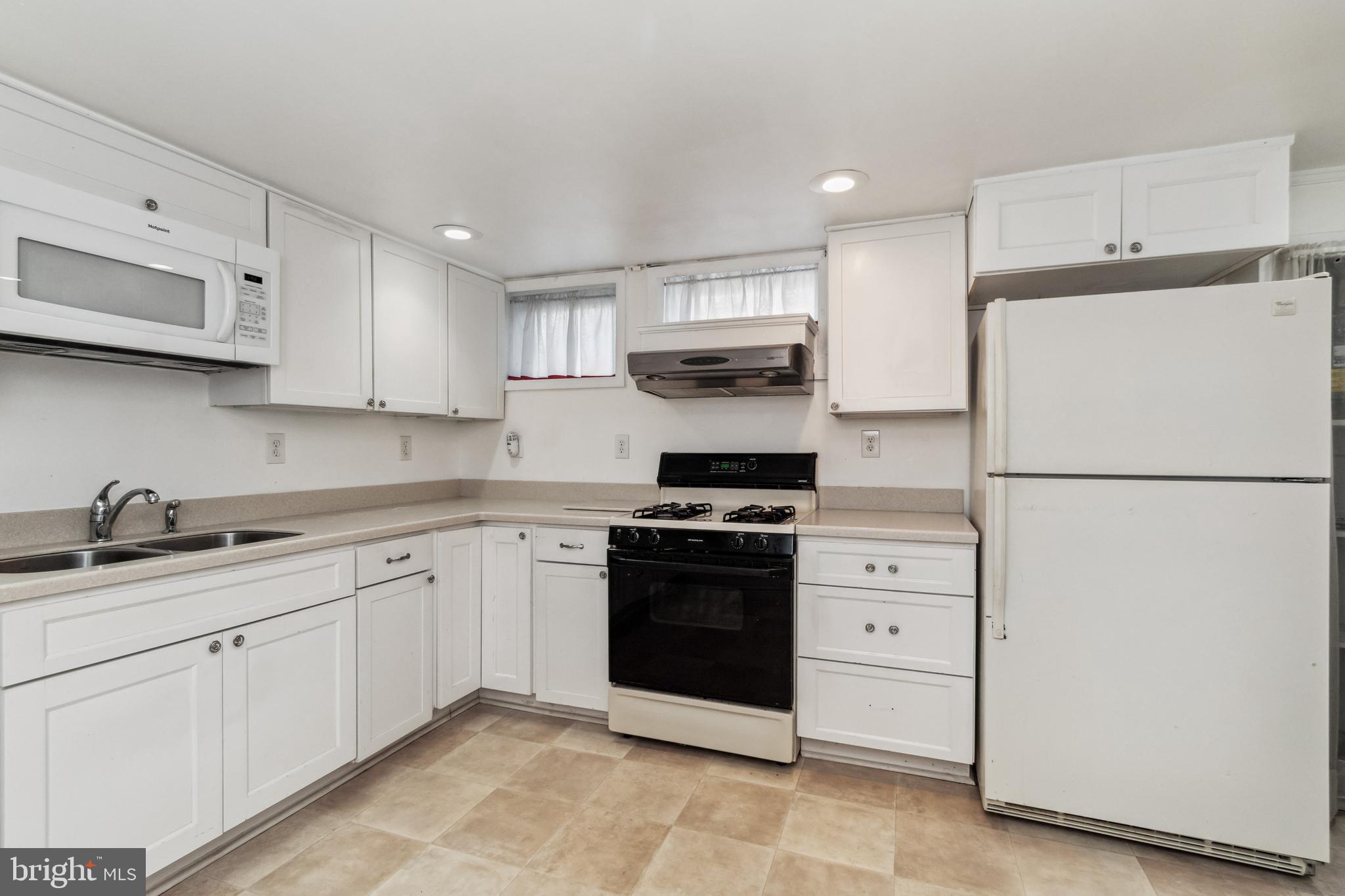 712 Bethnal Road Baltimore, MD 21229 - Photo 15 of 31