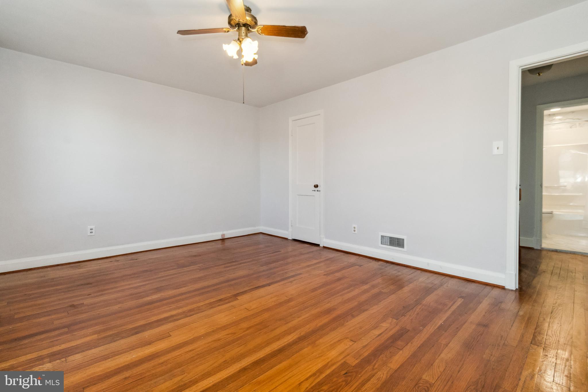 712 Bethnal Road Baltimore, MD 21229 - Photo 17 of 31